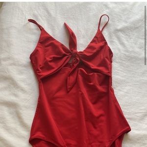 💥SOLD💥Aritzia body suit